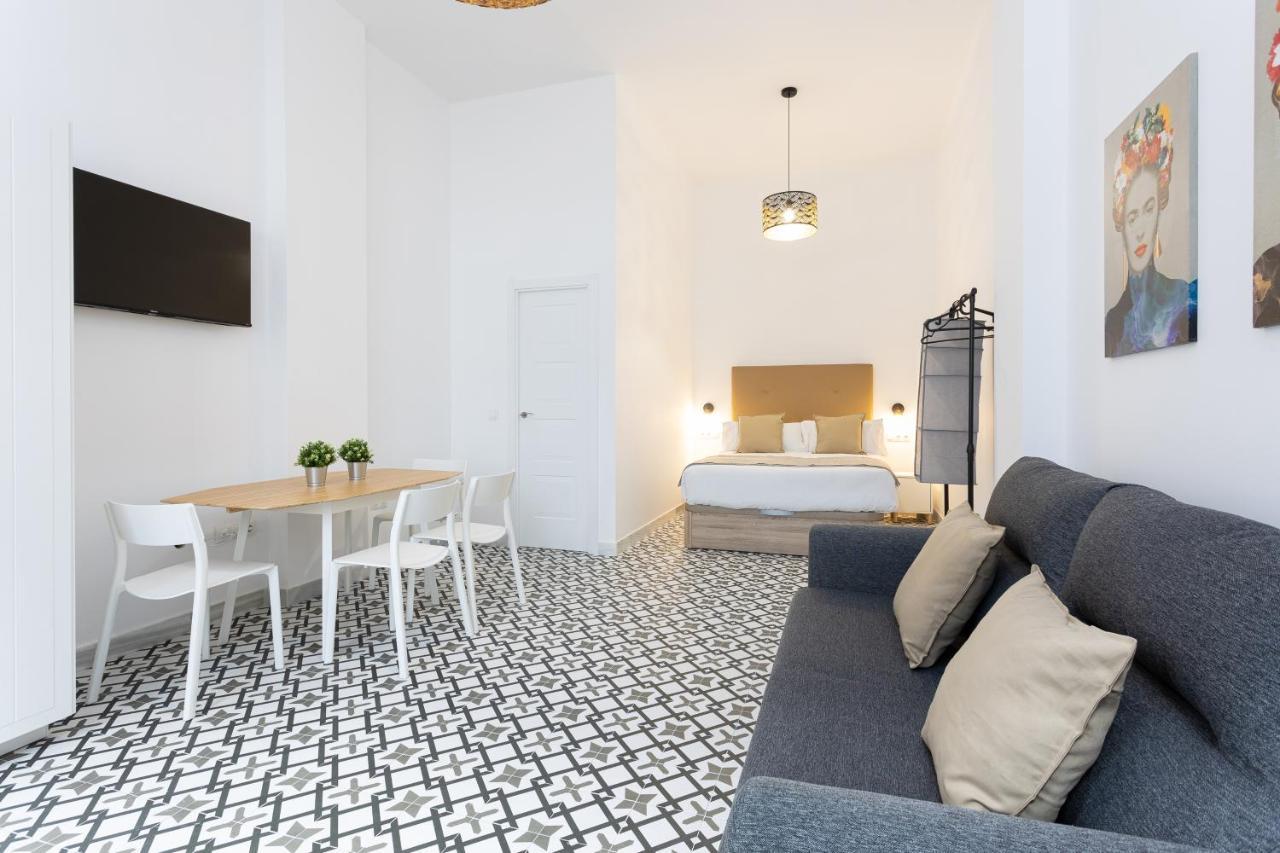Holidays2Malaga Picasuss Loft New Built Close Huelin Beach And Promenade Eksteriør billede