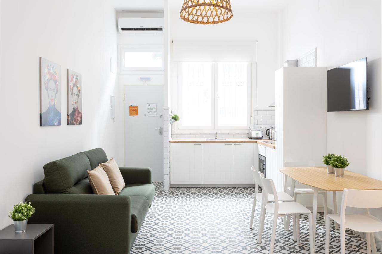 Holidays2Malaga Picasuss Loft New Built Close Huelin Beach And Promenade Eksteriør billede